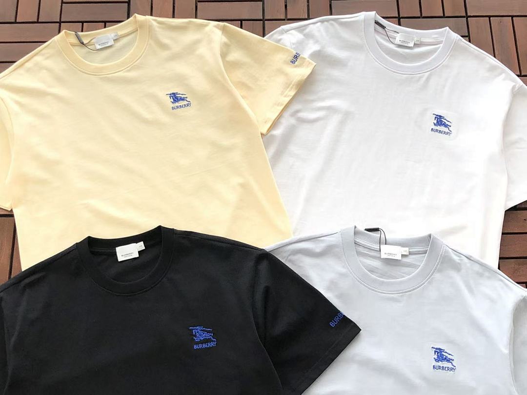 Burberry T-SHIRT