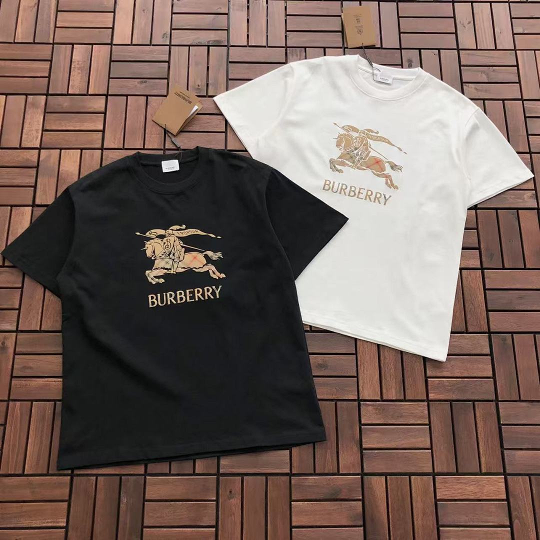 Burberry T-SHIRT