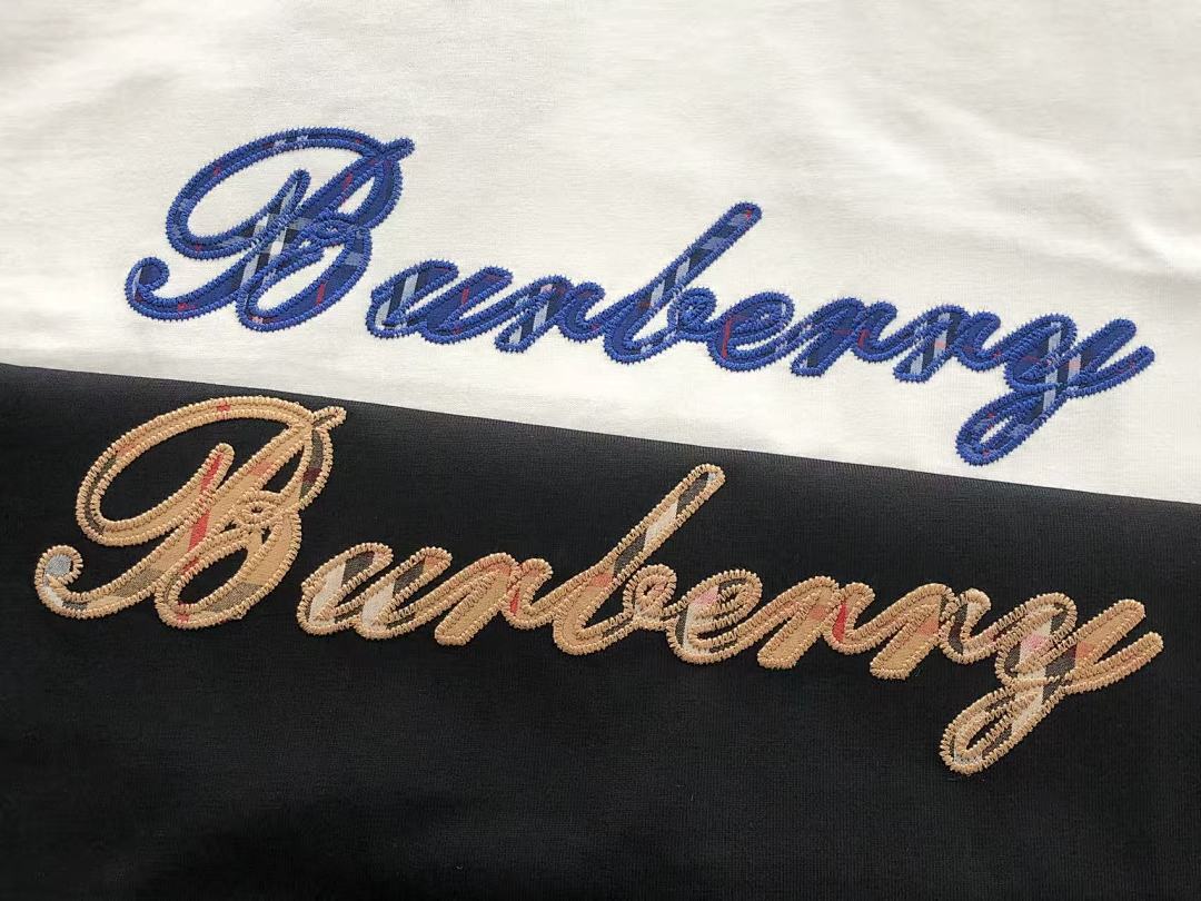Burberry T-SHIRT