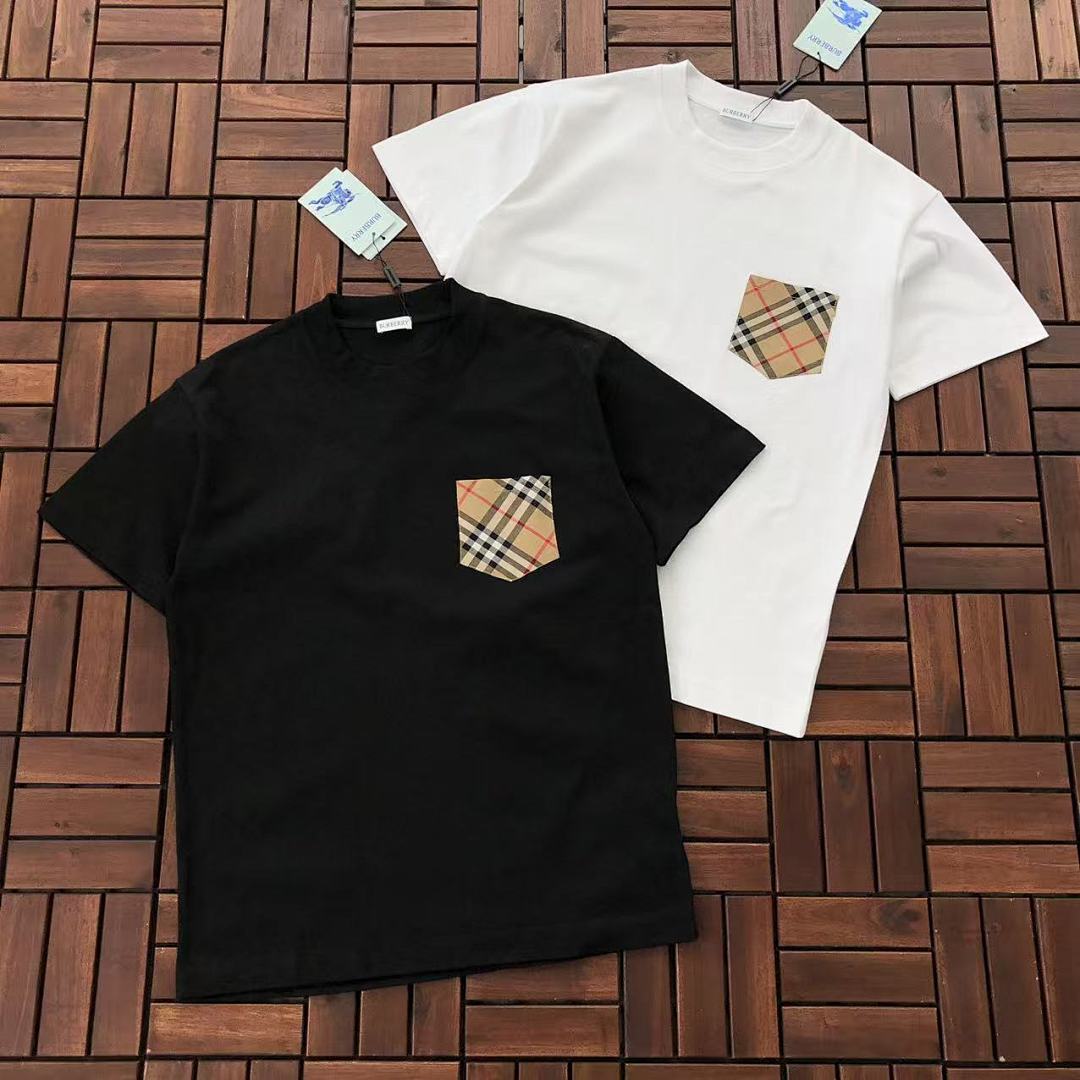 Burberry T-SHIRT
