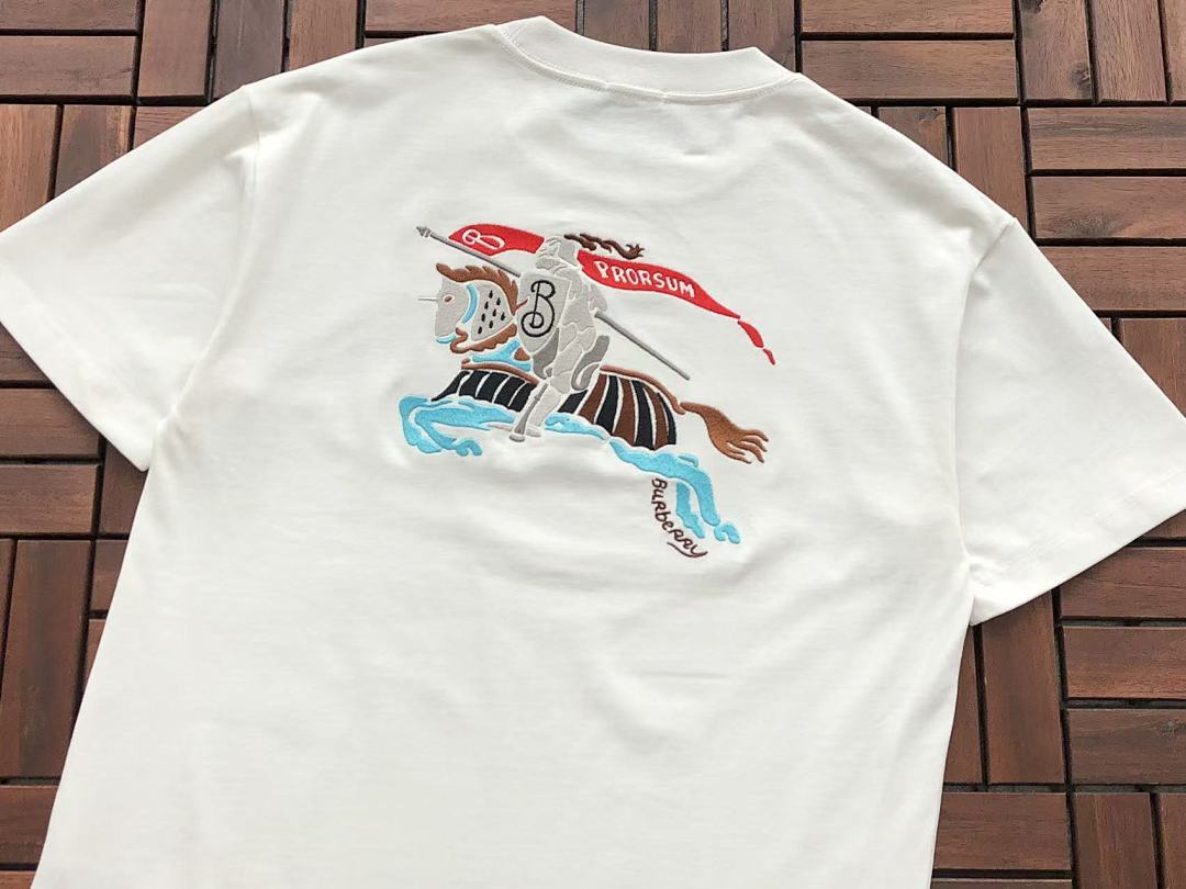 Burberry T-Shirt