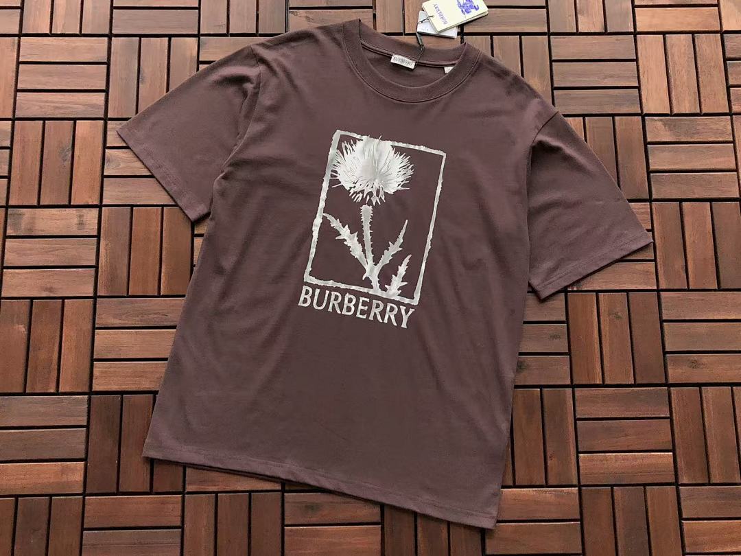 Burberry T-Shirt