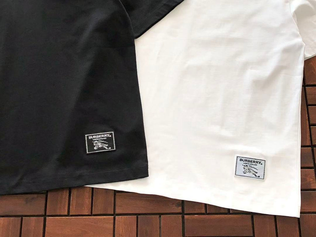 Burberry T-SHIRT