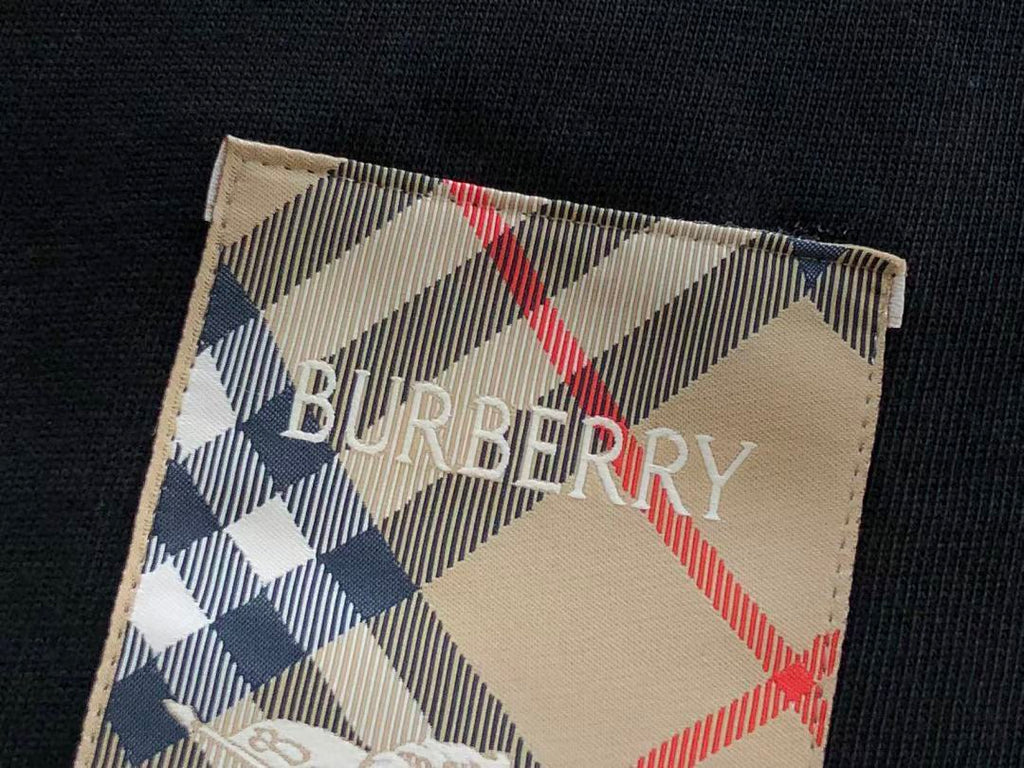 Burberry T-SHIRT
