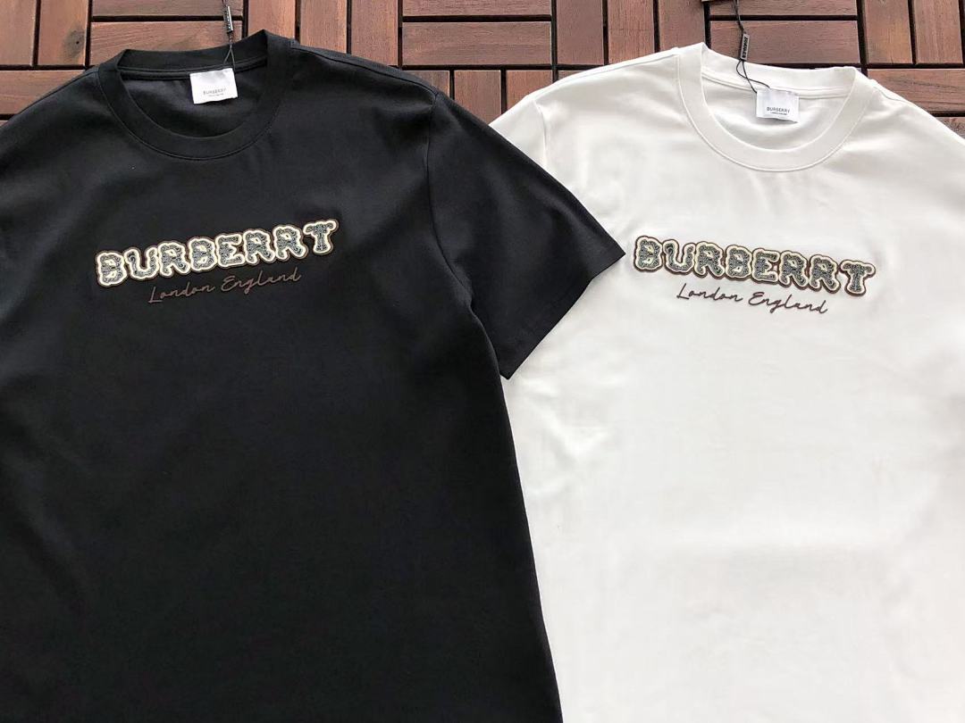 Burberry T-SHIRT