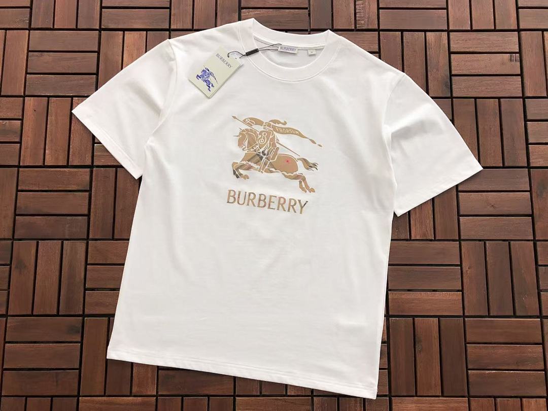 Burberry T-Shirt