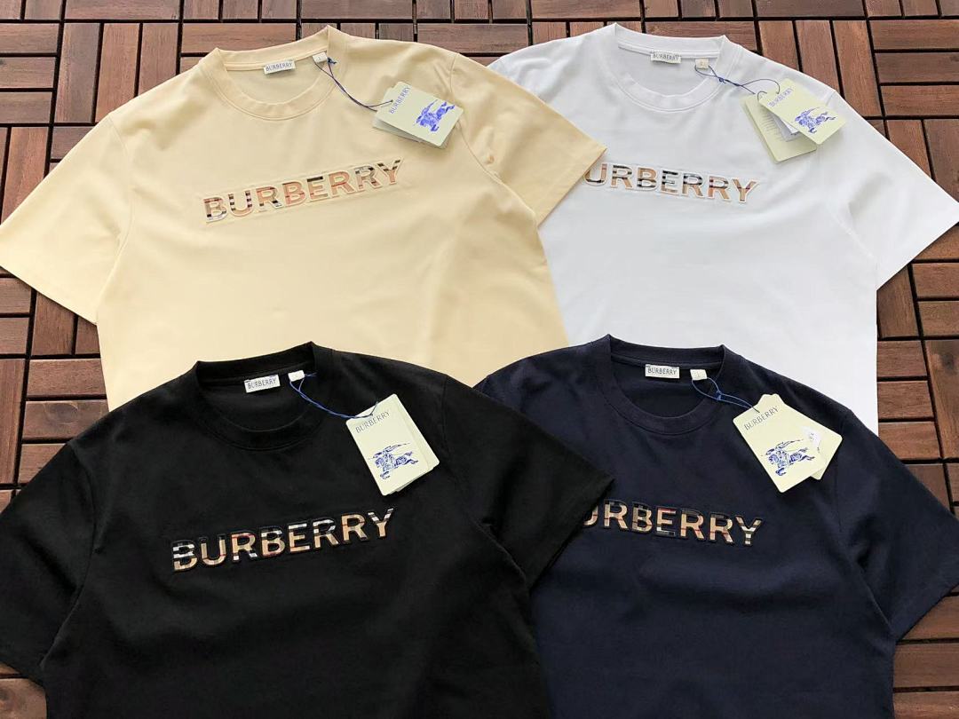 Burberry T-SHIRT