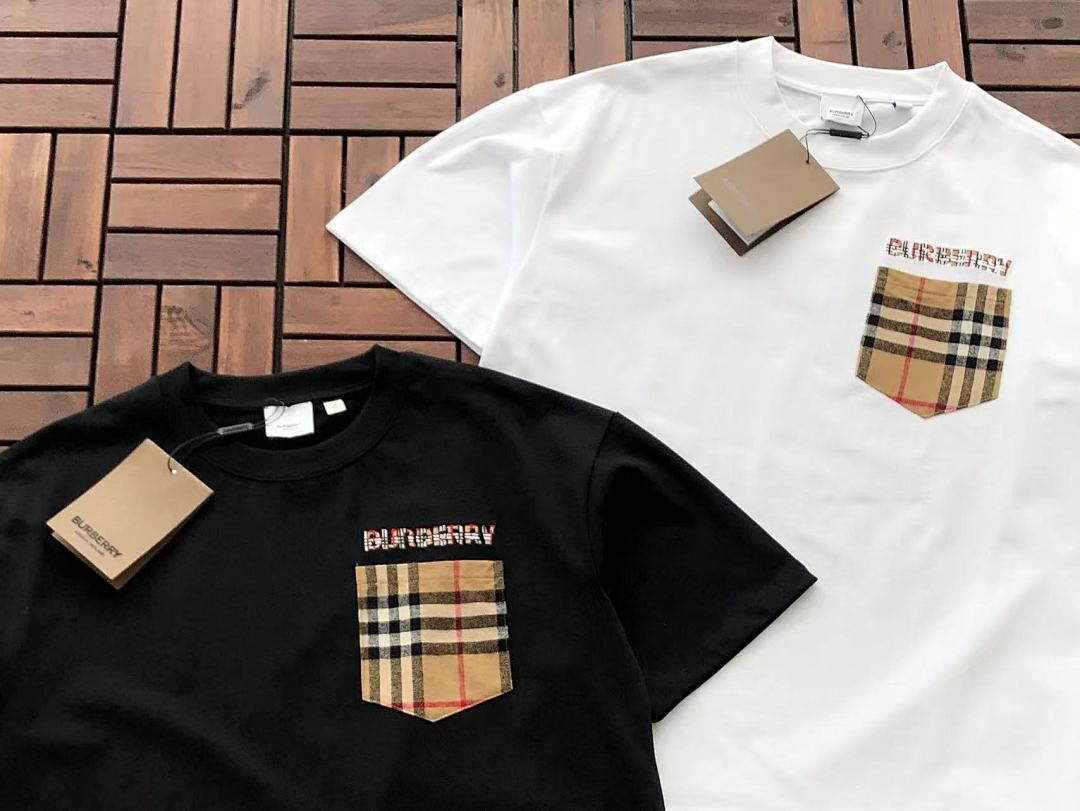 Burberry T-SHIRT