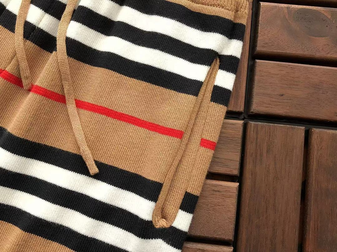 Burberry SHORTS