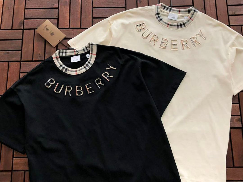 Burberry T-SHIRT