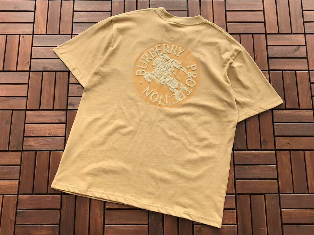 Burberry T-SHIRT