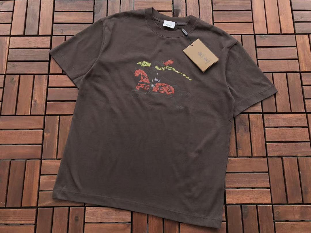 Burberry T-Shirt
