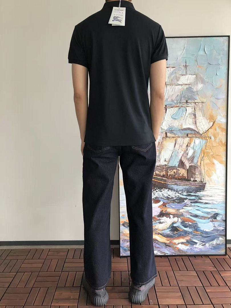 Burberry T-Shirt