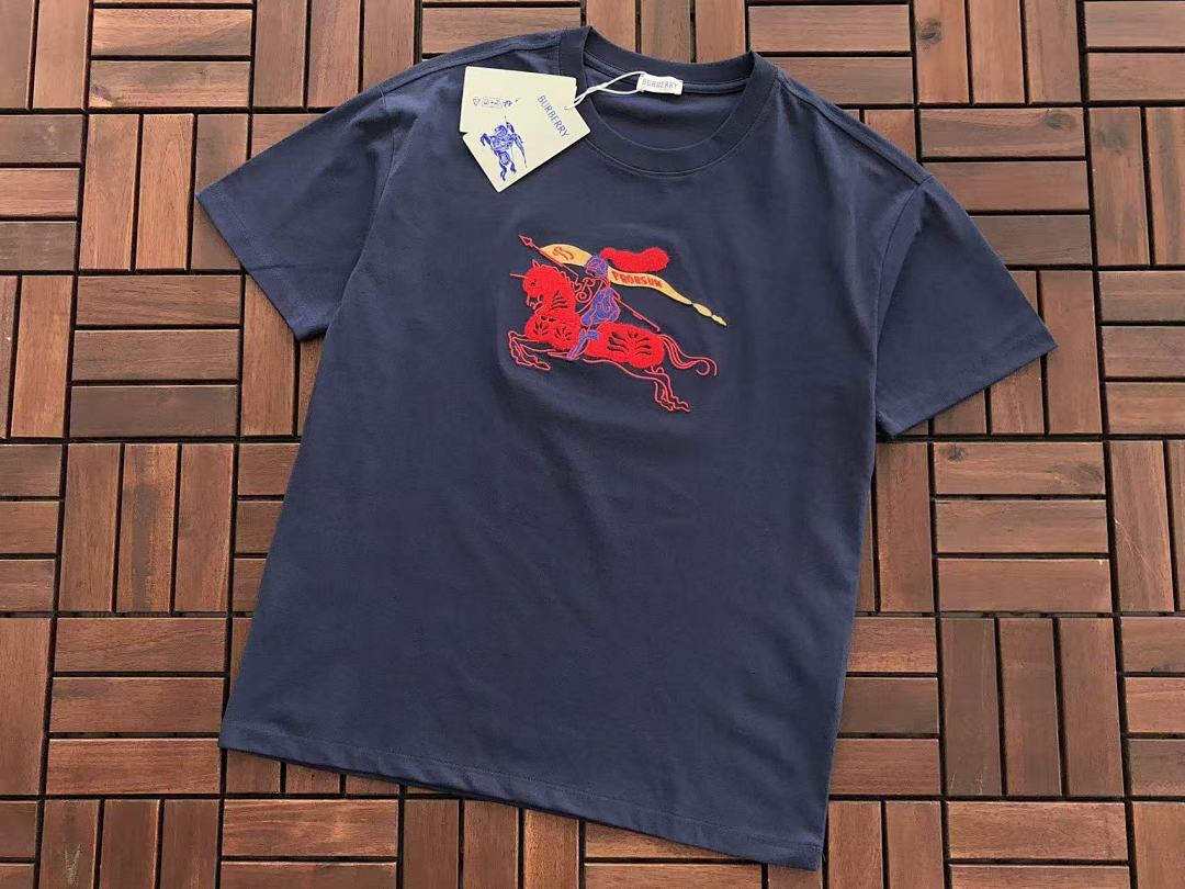 Burberry T-SHIRT
