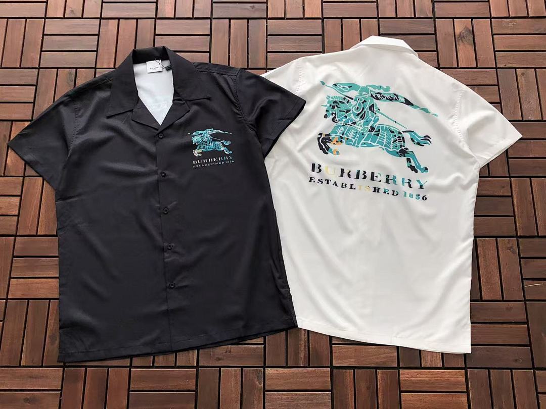 Burberry T-SHIRT
