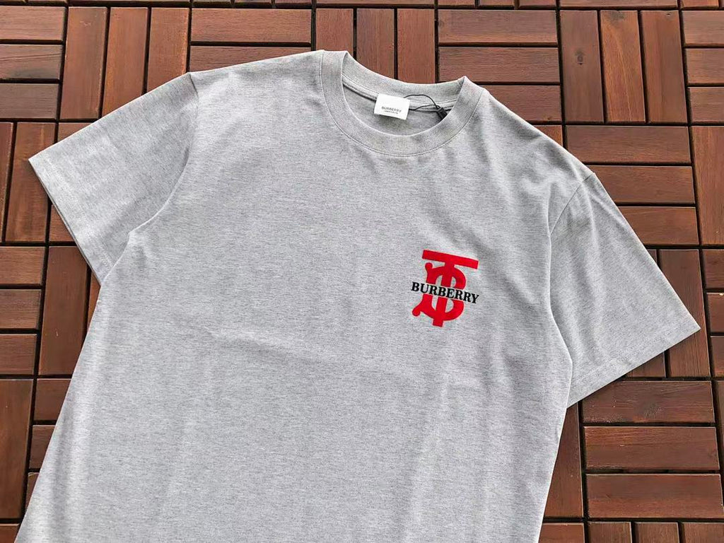 Burberry T-SHIRT