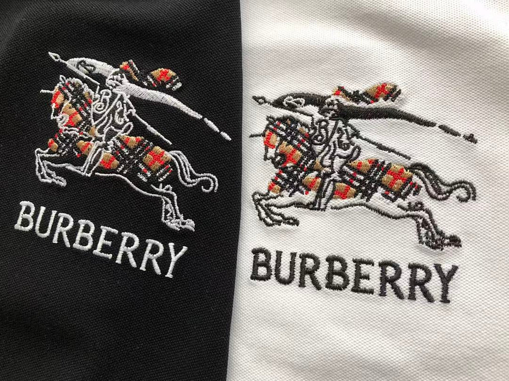 Burberry T-SHIRT