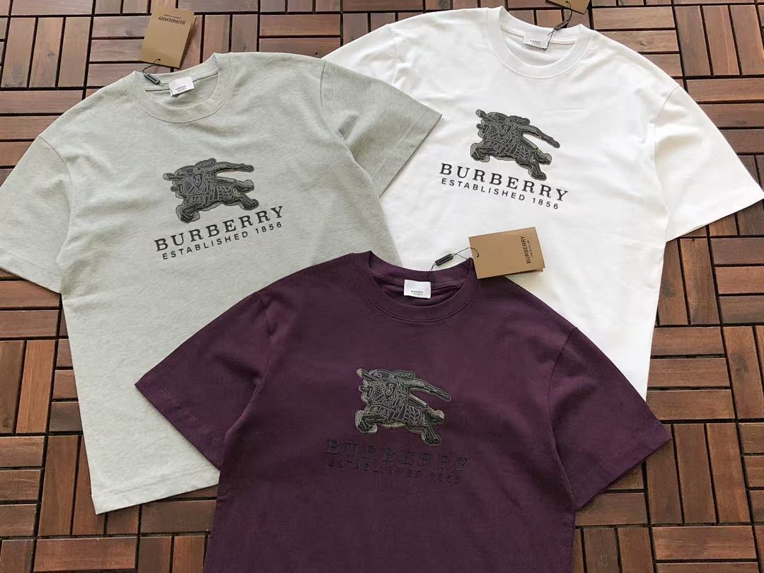 Burberry T-Shirt