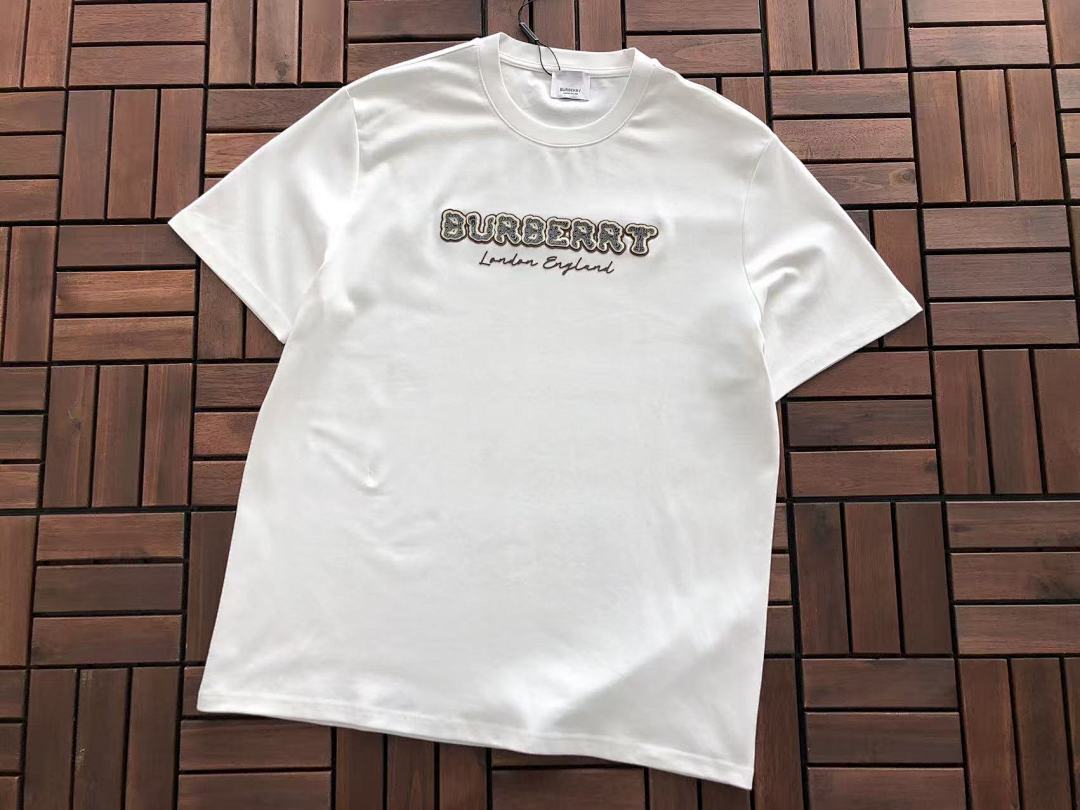 Burberry T-SHIRT