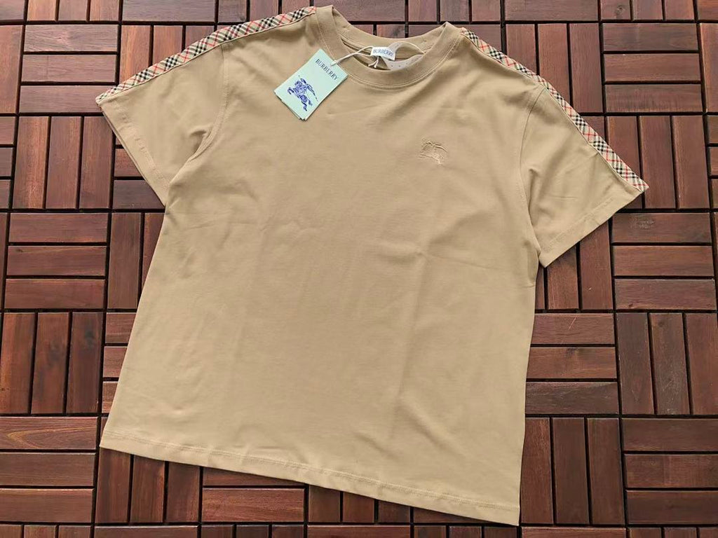 Burberry T-SHIRT